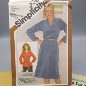 Vintage Sewing PATTERN Simplicity 9813, Time Saver Stretch Knit 1980 Pullover